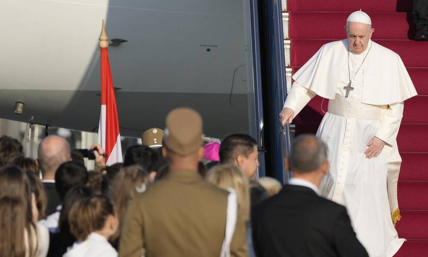 O Πάπας φθάνει στη Βουδαπέστη