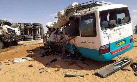 Τραγωδία στην Αλγερία: 13 νεκροί από σύγκρουση επιβατικού λεωφορείου με φορτηγό