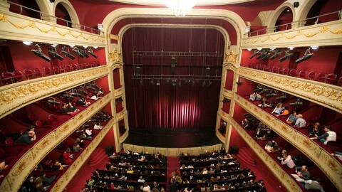 Δημοτικό Θέατρο Πειραιά: Όλα όσα θα δούμε τη νέα θεατρική σεζόν