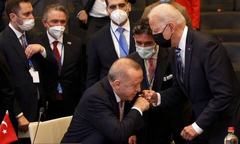 Ερντογάν: «Ζητιάνευε» ραντεβού με τον Μπάιντεν – Γιατί τον… έδιωξε ο Αμερικανός πρόεδρος