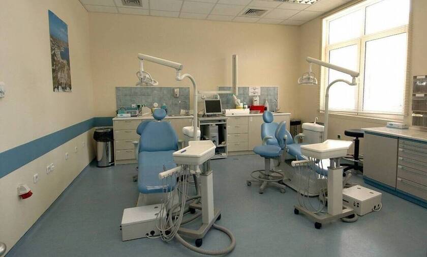 Βατόπουλος: «Το ζήτημα με τα rapid test και τα οδοντιατρεία θα διευθετηθεί»