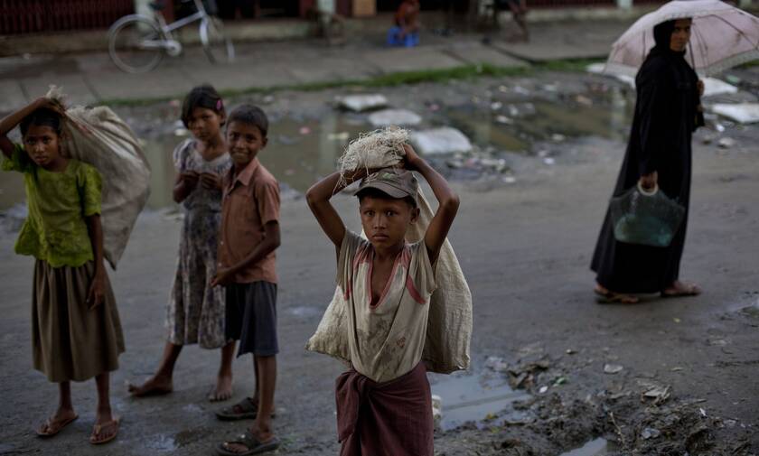 Παιδιά στη Μιανμάρ
