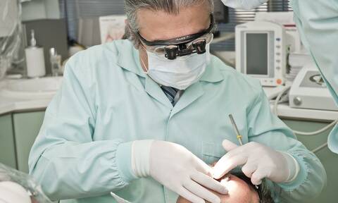 Κορονοϊός: Νέες οδηγίες για την επίσκεψη στον οδοντίατρο - Ποιοι πρέπει να έχουν κάνει τεστ