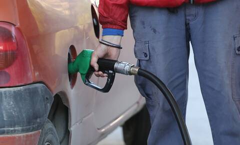 Πρόεδρος βενζινοπωλών: Έχουμε την ακριβότερη βενζίνη στην Ευρώπη - Αυξήσεις «φωτιά» στα καύσιμα