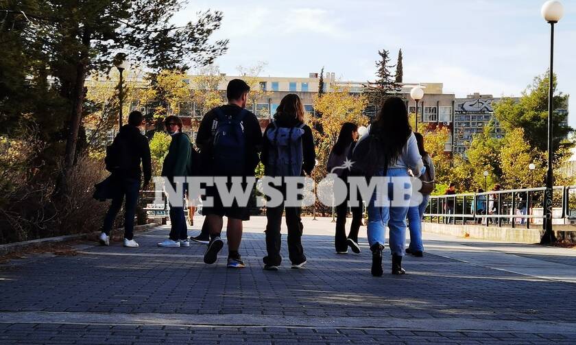 Πανεπιστήμια: Σταδιακό άνοιγμα από σήμερα - «Δεν νιώθαμε φοιτητές», λένε στο Newsbomb.gr