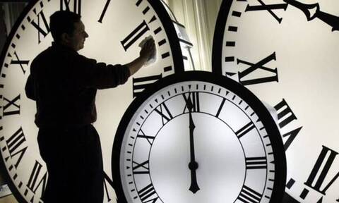 Αλλαγή ώρας 2021: Πότε γυρίζουμε τους δείκτες του ρολογιού μία ώρα πίσω