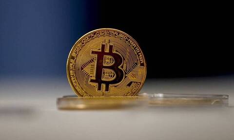 Πάνω από τα 62.000 δολάρια ανήλθε το Bitcoin - Άνοδος 43% μέσα στον Οκτώβριο