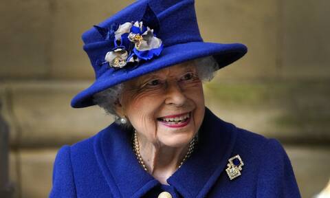 Βρετανία: Η βασίλισσα Ελισάβετ νιώθει πολύ... νέα για να παραλάβει το βραβείο Oldie of the Year
