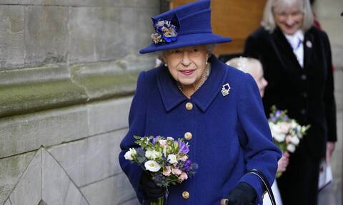 Ανησυχία για την βασίλισσα Ελισάβετ: Στο νοσοκομείο μετά την ακύρωση της επίσκεψής στην Β. Ιρλανδία