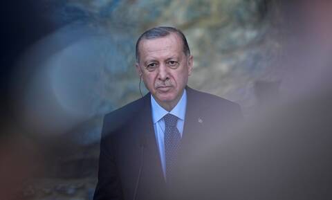Τουρκία: Διπλωματικό θρίλερ μετά τις «κραυγές» Ερντογάν για τους 10 πρέσβεις – Προκλήσεις από Σοϊλού
