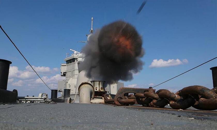 Πολεμικό Ναυτικό: Άνοιξαν πυρ πλοία και υποβρύχια – Μήνυμα ετοιμότητας στον Ερντογάν