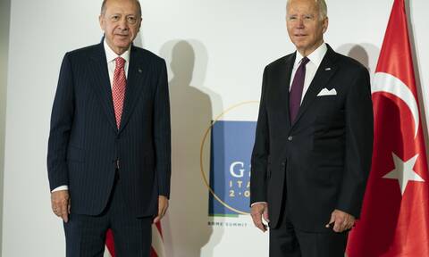 G20: Τελείωσε η συνάντηση Μπάιντεν - Ερντογάν - Η ατάκα του προέδρου των ΗΠΑ για τα F-16