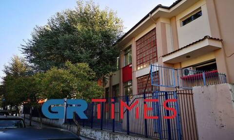 Θεσσαλονίκη: Καταγγελίες για μαθητή που φέρεται να βίασε δύο συμμαθήτριές του (vid)