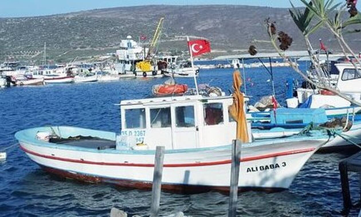 Η ηγεσία της Ένωσης Δικαστών ζητά να καταργηθεί η απαγόρευση για τους Τούρκους ψαράδες