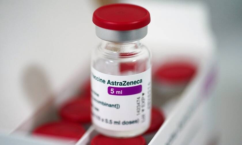 Τρίτη ενισχυτική δόση με το εμβόλιο της AstraZeneca – Όσα πρέπει να γνωρίζετε