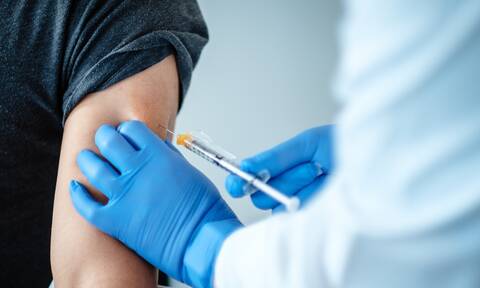 Τούντας: Δεν υπήρξε έκπτωση στην έγκριση των εμβολίων κατά του κορονοϊού - Είναι από τα πιο ασφαλή