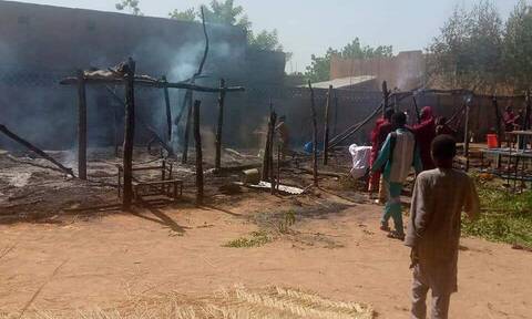 Ασύλληπτη τραγωδία στο Νίγηρα: Νεκρά 26 παιδιά ηλικίας 5-6 ετών μετά από φωτιά σε σχολείο