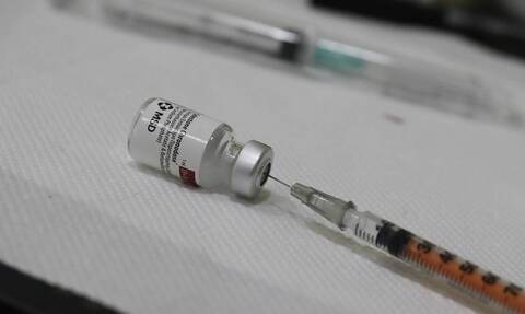 Εθνική Επιτροπή Εμβολιασμών: «Τα εμβόλια γρίπης και κορονοϊού μπορεί να γίνουν την ίδια μέρα»