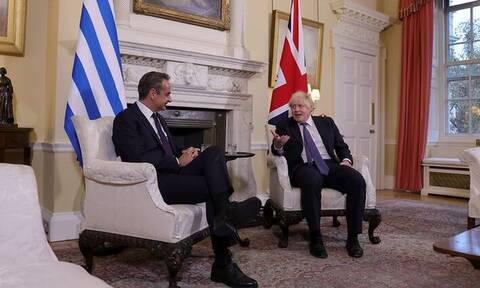 Мицотакис и Джонсон обсудили греко-британские отношения и турецкие провокации в Средиземноморье