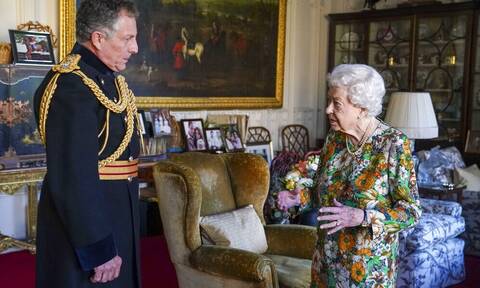 Βασίλισσα Ελισάβετ: Επέστρεψε στα καθήκοντά της – Η πρώτη φωτογραφία μετά την πολυήμερη απουσία της