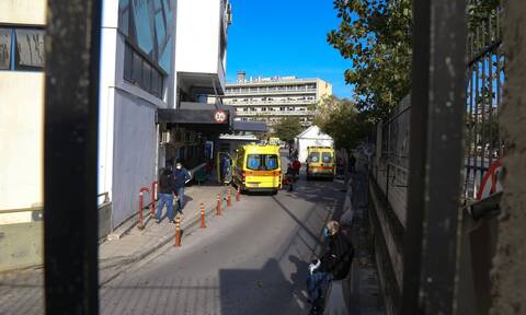 Θεσσαλονίκη: 19χρονος ανοσοκατεσταλμένος πέθανε από κορονοϊό στο «Ιπποκράτειο»-Δεν είχε εμβολιαστεί