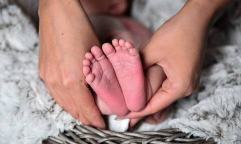 Κορονοϊός: Αντισώματα στο μητρικό γάλα και αν εμβολιάστηκε και αν νόσησε η μητέρα