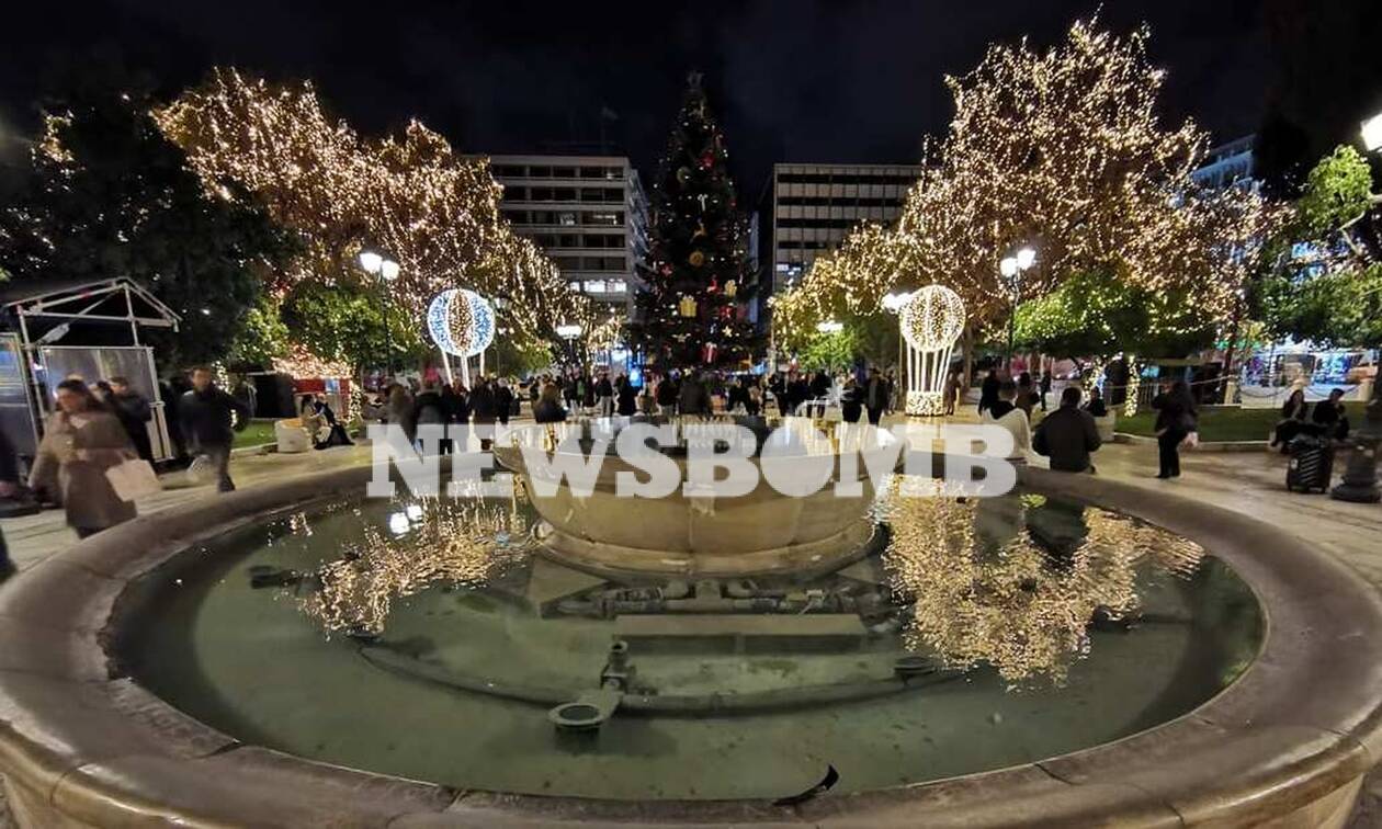 Χριστούγεννα 2021: Η Αθήνα έβαλε τα γιορτινά της (pics)
