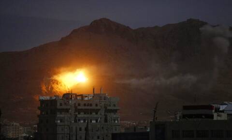 Υεμένη: Αεροπορικοί βομβαρδισμοί στην πρωτεύουσα Σανάα