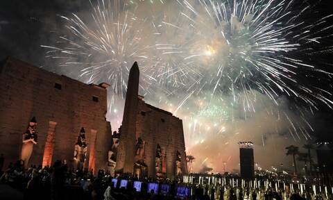 Πυροτεχνήματα για τα εγκαίνια της λεωφώρου των Σφιγγών στην Αίγυπτο