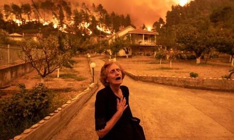 Η φωτογραφία του Κωνσταντίνου Τσακαλίδη από τις καταστροφικές φωτιές στην Εύβοια