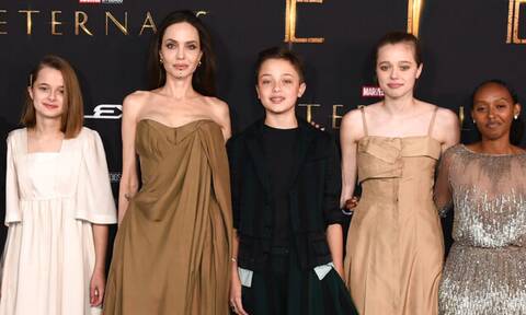 Angelina Jolie: Οι δυο βιολογικές κόρες της μοιάζουν σα δυο σταγόνες νερό