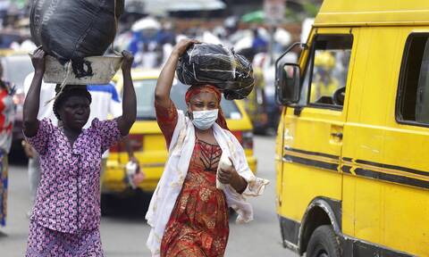 Μετάλλαξη Όμικρον: Η Νιγηρία εντόπισε ίχνη της παραλλαγής σε δείγμα που είχε ληφθεί τον Οκτώβριο