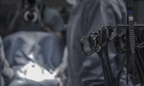 Αυστρία: Χειρουργός ακρωτηρίασε λάθος πόδι ασθενούς - Πρόστιμο 2.700 ευρώ