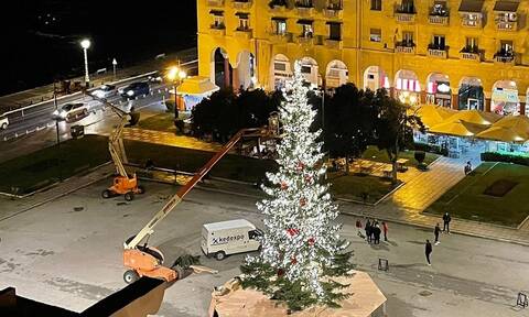 Δήμος Θεσσαλονίκης Χριστουγεννιάτικο δέντρο