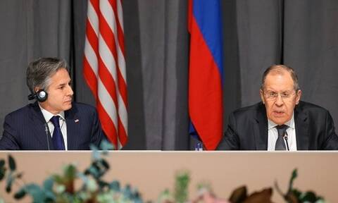 Στα άκρα οι σχέσεις Ρωσίας - ΗΠΑ για την Ουκρανία: «Μην παίζετε γεωοπολιτικά παιχνίδια»