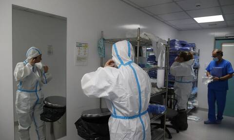 Κορονοϊός: Στο «κόκκινο» τα νοσοκομεία της Β. Ελλάδας - 212 ασθενείς στις ΜΕΘ &1278 σε απλές κλίνες