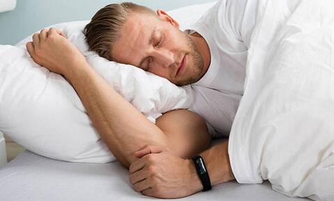 Πέντε τρόποι να χάσεις κιλά ενώ κοιμάσαι
