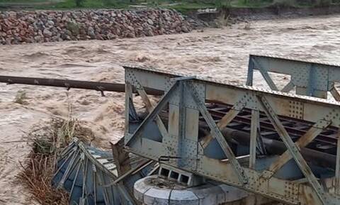 Ναυπακτία: Κατάρρευση γέφυρας στον Εύηνο – Τι λέει στο Newsbomb.gr ο Δήμαρχος για τα προβλήματα