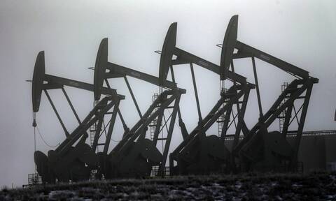 Νέα πτώση για το πετρέλαιο - Στο επίκεντρο οι ανησυχίες για τη μετάλλαξη Όμικρον