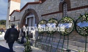 Κηδεία Γιώργου Τράγκα: Το τελευταίο «αντίο» στον δημοσιογράφο (pics)
