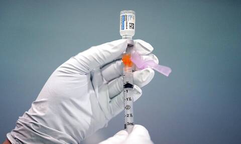 Παγκόσμια Τράπεζα: Μπορεί να μην εμβολιαστεί το 70% του πληθυσμού μέχρι τα μέσα του 2022