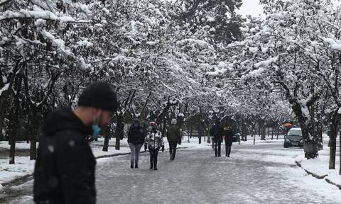 Καιρός - Μαρουσάκης στο Newsbomb.gr: Πιθανότητα για χιόνια στα Β. Προάστια της Αττικής το Σάββατο