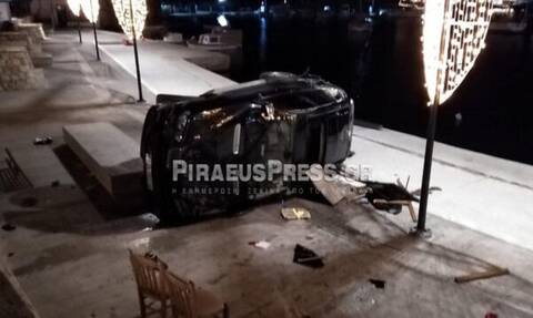 Πειραιάς: Απίστευτο τροχαίο ατύχημα στο Μικρολίμανο (pics)