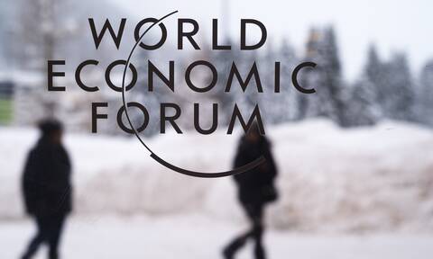 Μετάλλαξη Όμικρον: Αναβάλλεται το Παγκόσμιο Οικονομικό Φόρουμ του Νταβός
