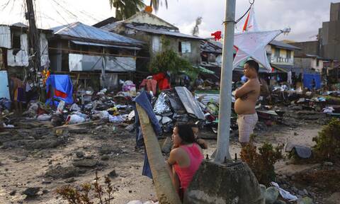 Φιλιππίνες: Πάνω από 300 νεκροί από τον Ράι - Ο φονικότερος τυφώνας που πέρασε ποτέ από την χώρα