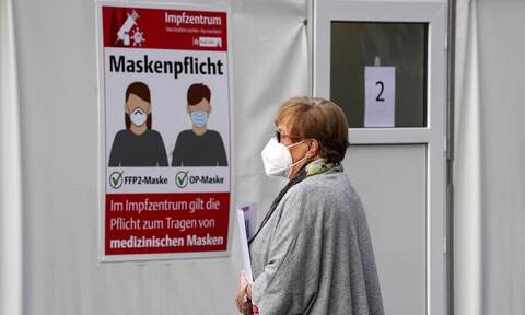 Γερμανία: Γιατροί εξέδιδαν πλαστά πιστοποιητικά εμβολιασμού και χορηγούσαν αραιωμένα εμβόλια