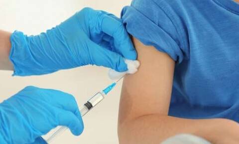 Κύπρος: Μεγάλη η προσέλευση παιδιών για εμβολιασμό (vid)