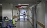 Μπουλμπασάκος στο Newsbomb.gr: Φτάνουμε τις νοσηλείες του 4ου κύματος – Πόσο αντέχει το ΕΣΥ
