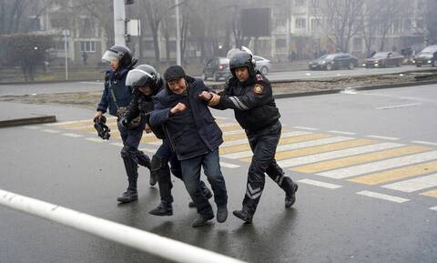 Καζακστάν: Παραμένει δραματική η κατάσταση, δρόμοι υπό πολιορκία - Τουλάχιστον 4.000 συλλήψεις