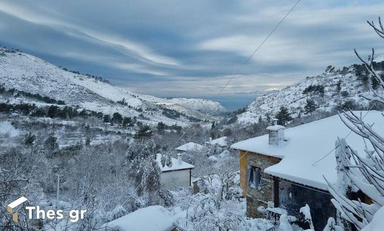 Κακοκαιρία «Διομήδης»: Πανέμορφες «λευκές» εικόνες από την ορεινή Θάσο